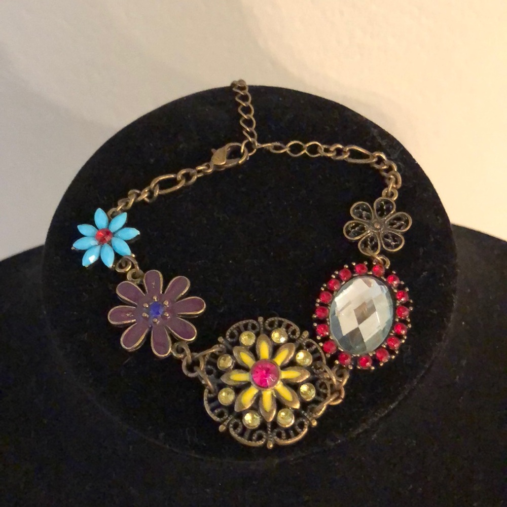 Colorful rhinestone flower bracelet